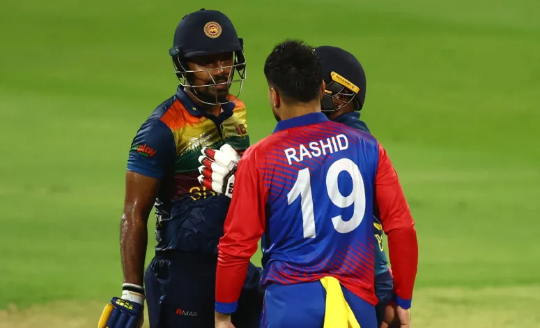 WATCH: Rashid Khan and Danushka Gunathilaka involve in a heated argument  with each other during the super-four match 